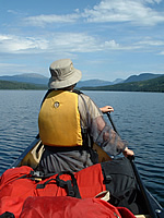 heading_north_on_Dease_Lake.jpg (59kb)