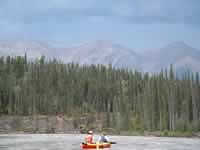 kechika_range_gataga_river.jpg (75kb)