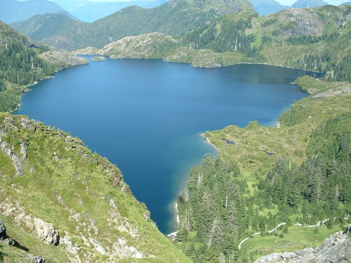 Takakia Lake from the top of the ridge