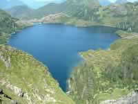 Takakia Lake from the top of the ridge (530kb)